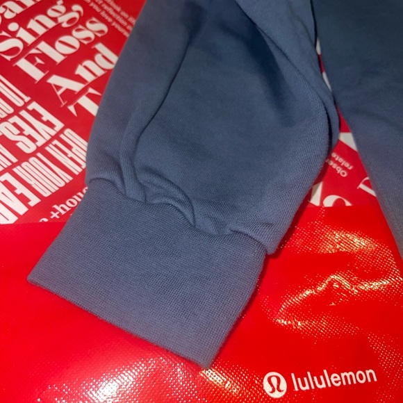 Lululemon Perfectly Oversized Crew Pullover. Slate Blue. Size 14 - Picture 4 of 9